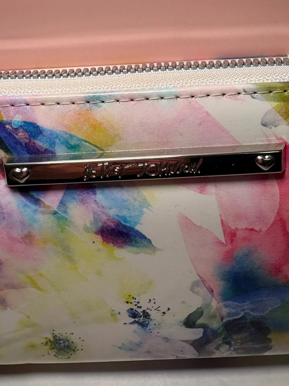 🌸 Betsey Johnson Floral Print Wristlet Wallet